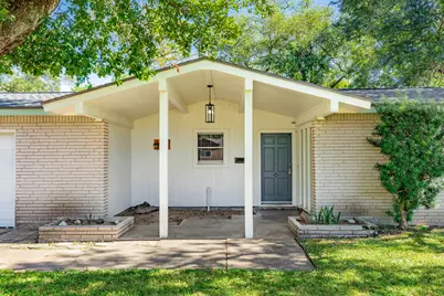 521 Sycamore Street, Lake Jackson, TX 77566 - Photo 4