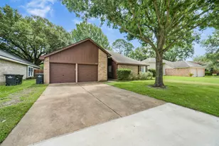 2714 Carson Dr, Katy, TX 77493 - Photo 2