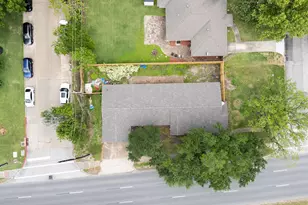 4660 Spruce St, Bellaire, TX 77401 - Photo 10