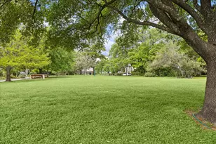 2036 Brentwood Dr, Houston, TX 77019 - Photo 32