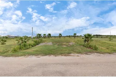 19 Cindy Palmer Lane, Dickinson, TX 77539 - Photo 6