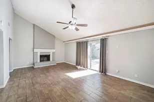 22203 Fincastle Dr, Katy, TX 77450 - Photo 6