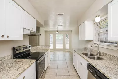 2515 Village Circle Drive, Katy, TX 77493 - Photo 8