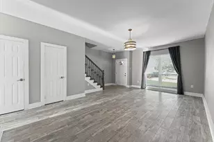 830 Threadneedle St, Houston, TX 77079 - Photo 6