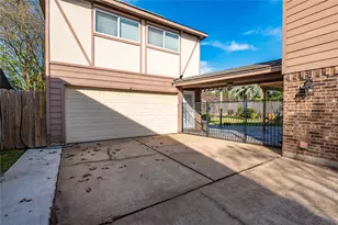 603 Chedworth Dr, Houston, TX 77062 - Photo 18