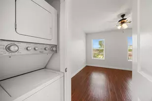 7 Latham St, Houston, TX 77011 - Photo 12