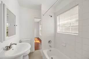 7 Latham St, Houston, TX 77011 - Photo 14