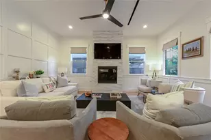 1512 Ashland St, Houston, TX 77008 - Photo 8