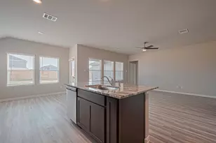 5827 Capri Frst Dr, Katy, TX 77493 - Photo 10