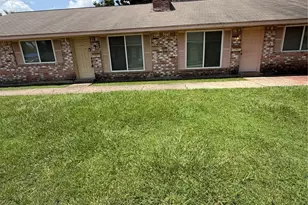 9414 Springview Ln, Houston, TX 77080 - Photo 2
