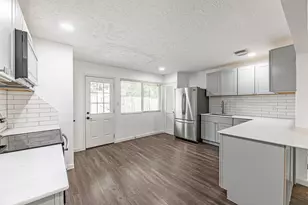 9414 Springview Ln, Houston, TX 77080 - Photo 4