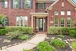 2131 Starlite Field Dr, Sugar Land, TX 77479 - Photo 2