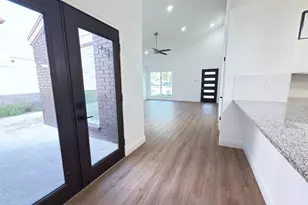 3819 Bear Creek Meadows Ln, Houston, TX 77043 - Photo 6