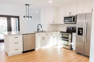 3819 Bear Creek Meadows Ln, Houston, TX 77043 - Photo 8