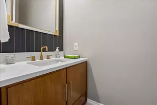 5413 Evergreen St, Bellaire, TX 77401 - Photo 28