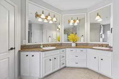 5413 Evergreen Street, Bellaire, TX 77401 - Photo 22
