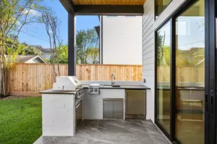 1032 W 41st St, Houston, TX 77018 - Photo 44