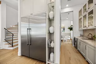 1032 W 41st St, Houston, TX 77018 - Photo 10