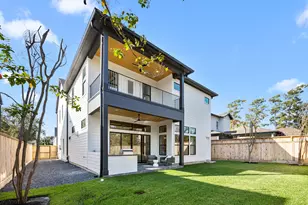 1032 W 41st St, Houston, TX 77018 - Photo 2