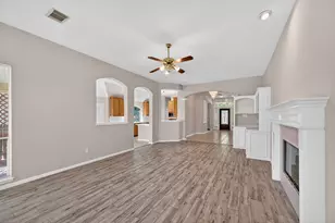 3918 Abbeywood Dr, Pearland, TX 77584 - Photo 8