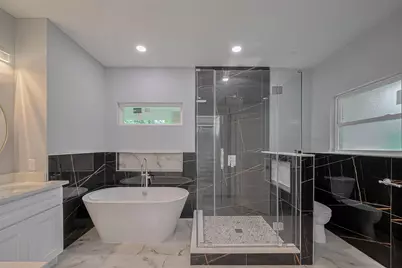 403 Smith Street, Dayton, TX 77535 - Photo 20