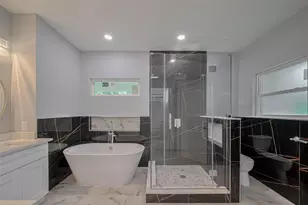 403 Smith St, Dayton, TX 77535 - Photo 20