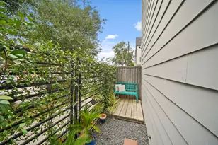 2210 Lou Ellen Ln, Houston, TX 77018 - Photo 4