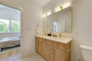 7118 Eastwood St, Houston, TX 77021 - Photo 12