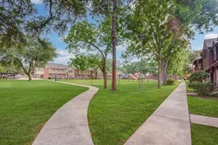 10254 Hammerly Blvd, Houston, TX 77043 - Photo 36