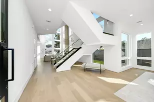 2232 Swift Blvd, Houston, TX 77030 - Photo 2