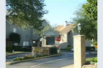 2100 Tanglewilde Street #680, Houston, TX 77063 - Photo 2