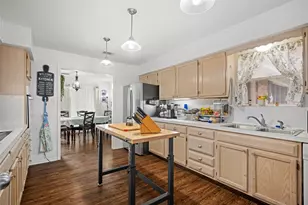 417 S Faires, Flatonia, TX 78941 - Photo 10