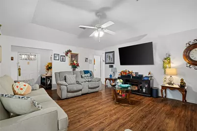 417 S Faires, Flatonia, TX 78941 - Photo 8