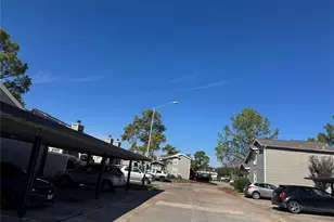 12111 Lemon Ridge Ln, Houston, TX 77035 - Photo 8