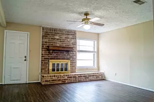 12645 Lake Conroe Hills Dr, Willis, TX 77318 - Photo 4