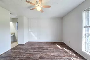 12645 Lake Conroe Hills Dr, Willis, TX 77318 - Photo 16