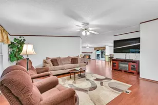 18424 Ave A, Alvin, TX 77511 - Photo 10