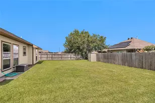 704 Mockingbird St, Navasota, TX 77868 - Photo 28