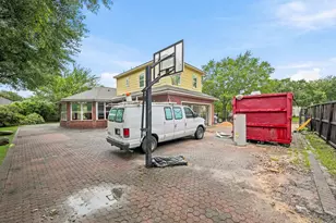 927 Peachwood Bend Dr, Houston, TX 77077 - Photo 32