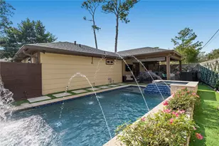 1534 Glourie Dr, Houston, TX 77055 - Photo 42