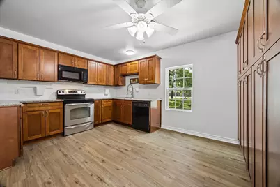 408 S 4th Street, La Porte, TX 77571 - Photo 4
