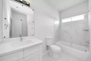 7902 Parnell St, Houston, TX 77051 - Photo 24