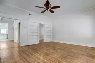 210 Marshall St, Houston, TX 77006 - Photo 12