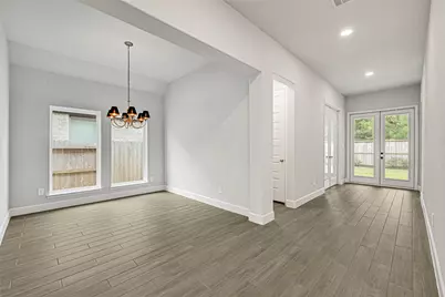 949 Cortez Creek Drive, Conroe, TX 77304 - Photo 14