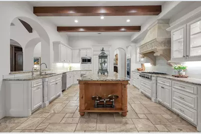 79 N Gary Glen Circle, The Woodlands, TX 77382 - Photo 10