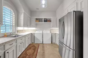 79 N Gary Glen Cir, The Woodlands, TX 77382 - Photo 16