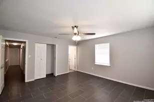 4915 Fridell St, San Antonio, TX 78237 - Photo 14