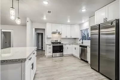 8618 Flossie Mae Street, Houston, TX 77029 - Photo 4