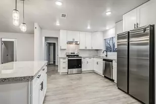 8618 Flossie Mae St, Houston, TX 77029 - Photo 4