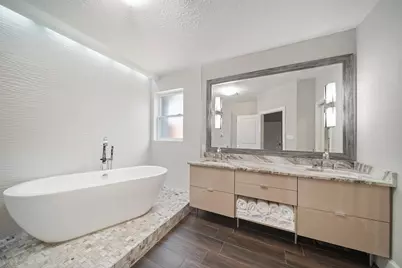 14855 Perthshire Road, Houston, TX 77079 - Photo 22